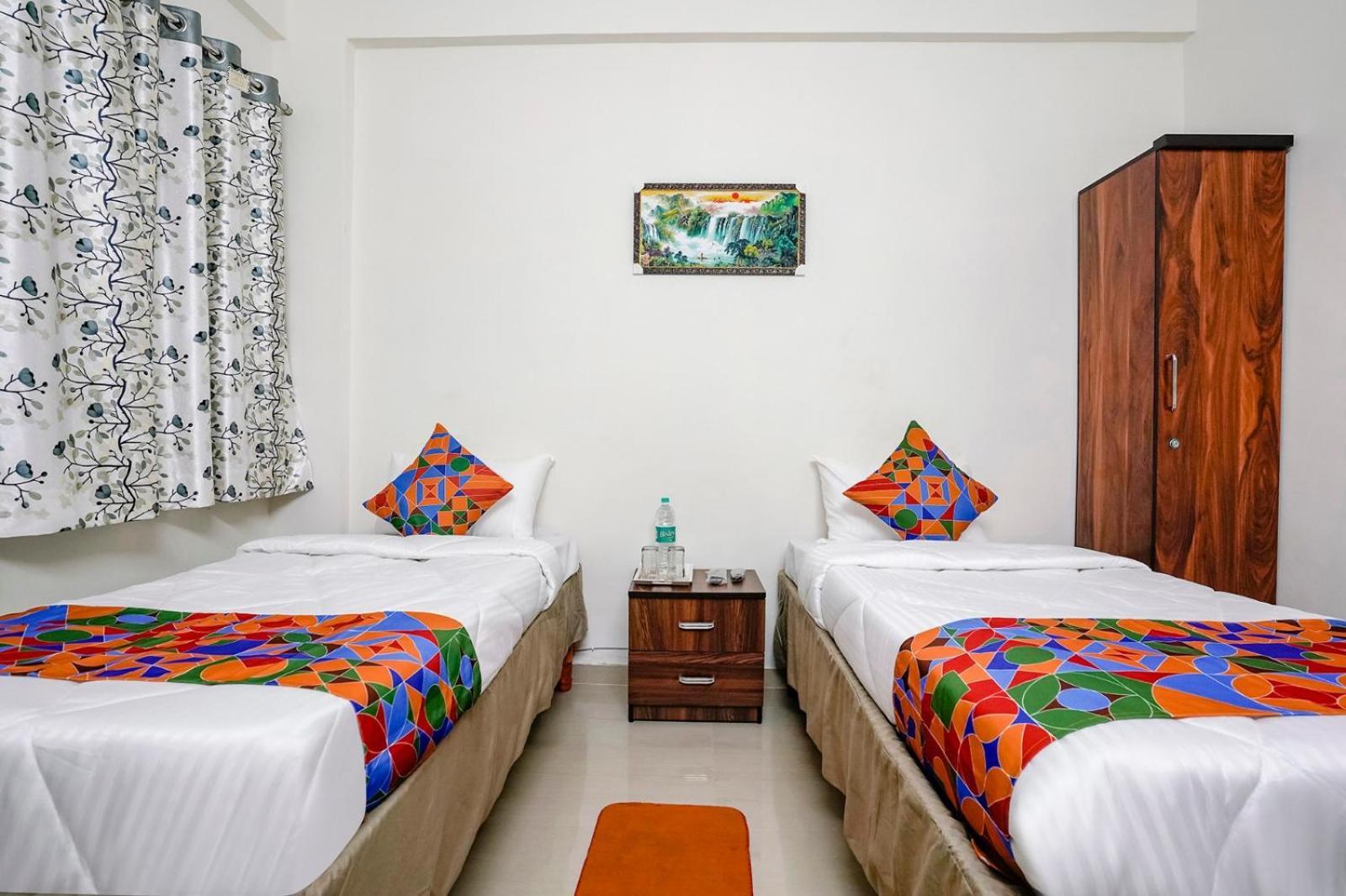 Hotel Comfort Caves Nashik Exterior foto