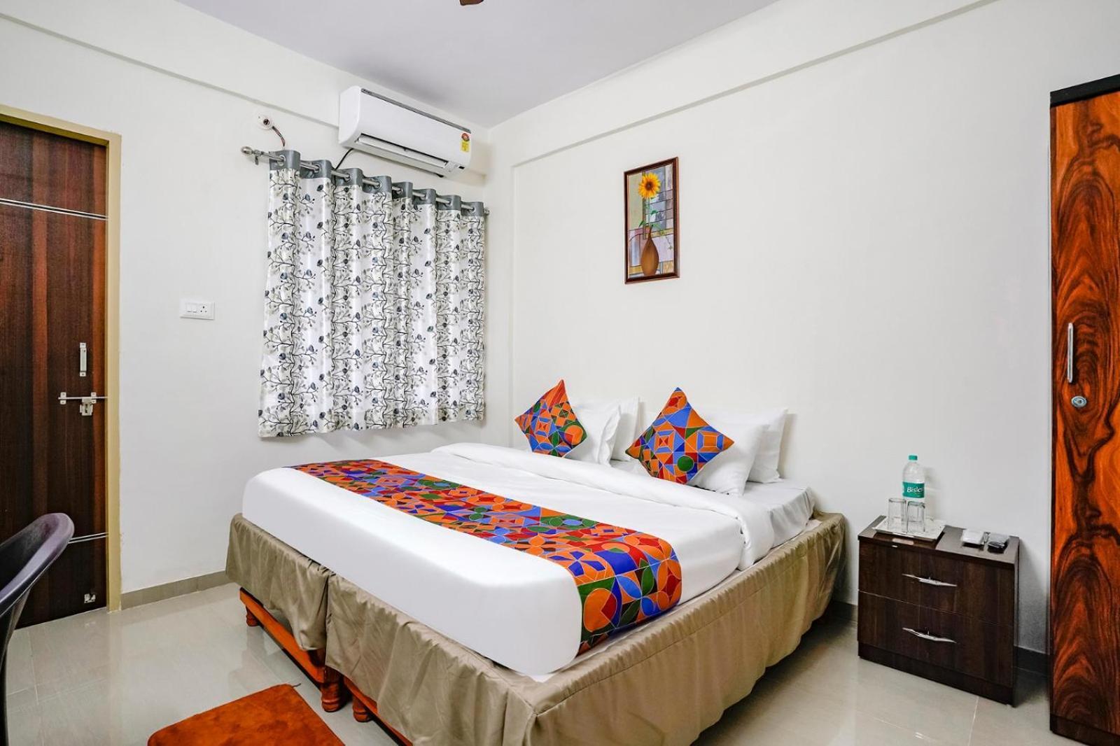 Hotel Comfort Caves Nashik Exterior foto