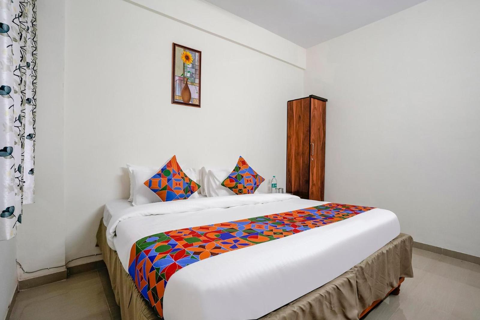 Hotel Comfort Caves Nashik Exterior foto